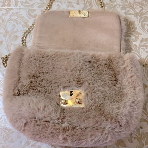 H&M Winter Fleece Crossbody Handbag Tan Soft & Fluffy Chain Strap Gorgeous - Picture 5 of 6